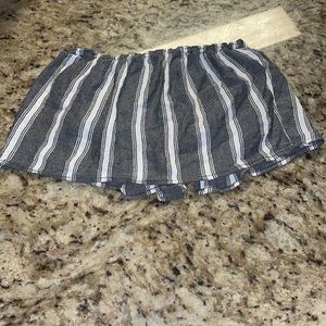 gray stripped flowy tube top